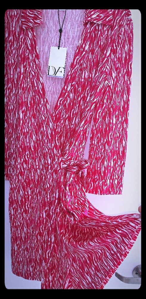 Celeste FSMFU Fierce Strip Mini Fuchsia